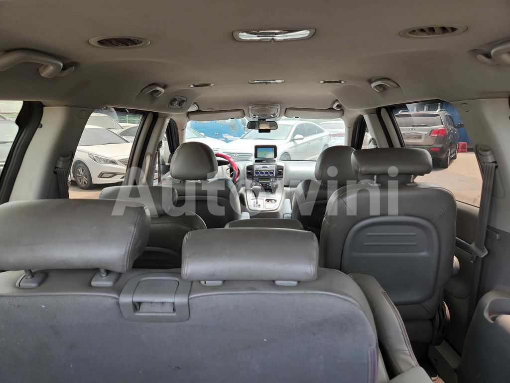 2010 KIA GRAND CARNIVAL SEDONA GRX GOOD CONDITION - 8
