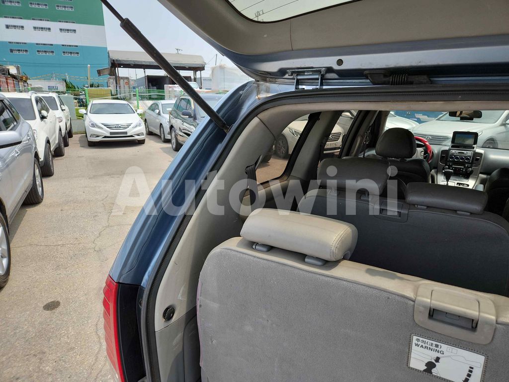 2010 KIA GRAND CARNIVAL SEDONA GRX GOOD CONDITION - 9
