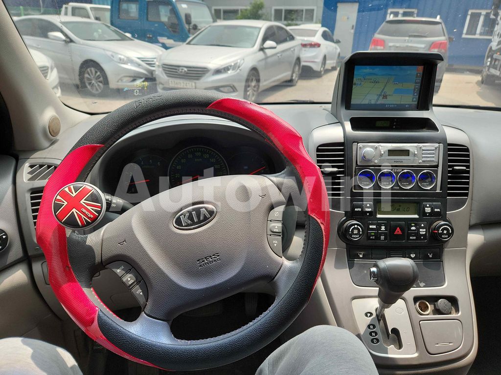 2010 KIA GRAND CARNIVAL SEDONA GRX GOOD CONDITION - 12
