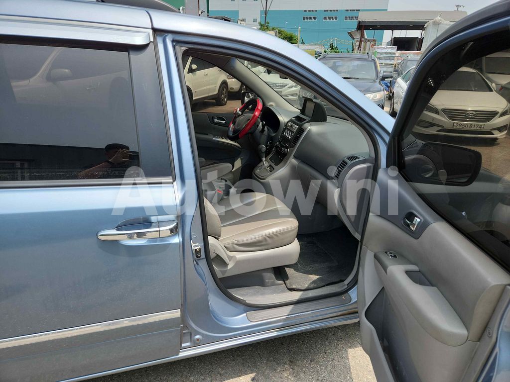 2010 KIA GRAND CARNIVAL SEDONA GRX GOOD CONDITION - 23