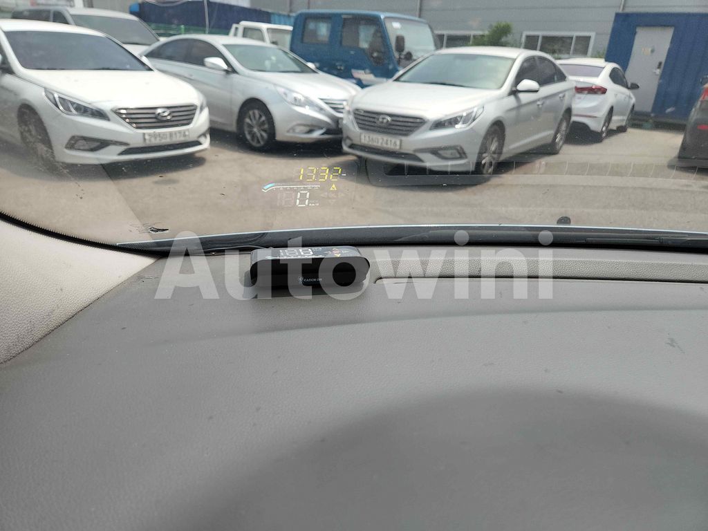 2010 KIA GRAND CARNIVAL SEDONA GRX GOOD CONDITION - 30