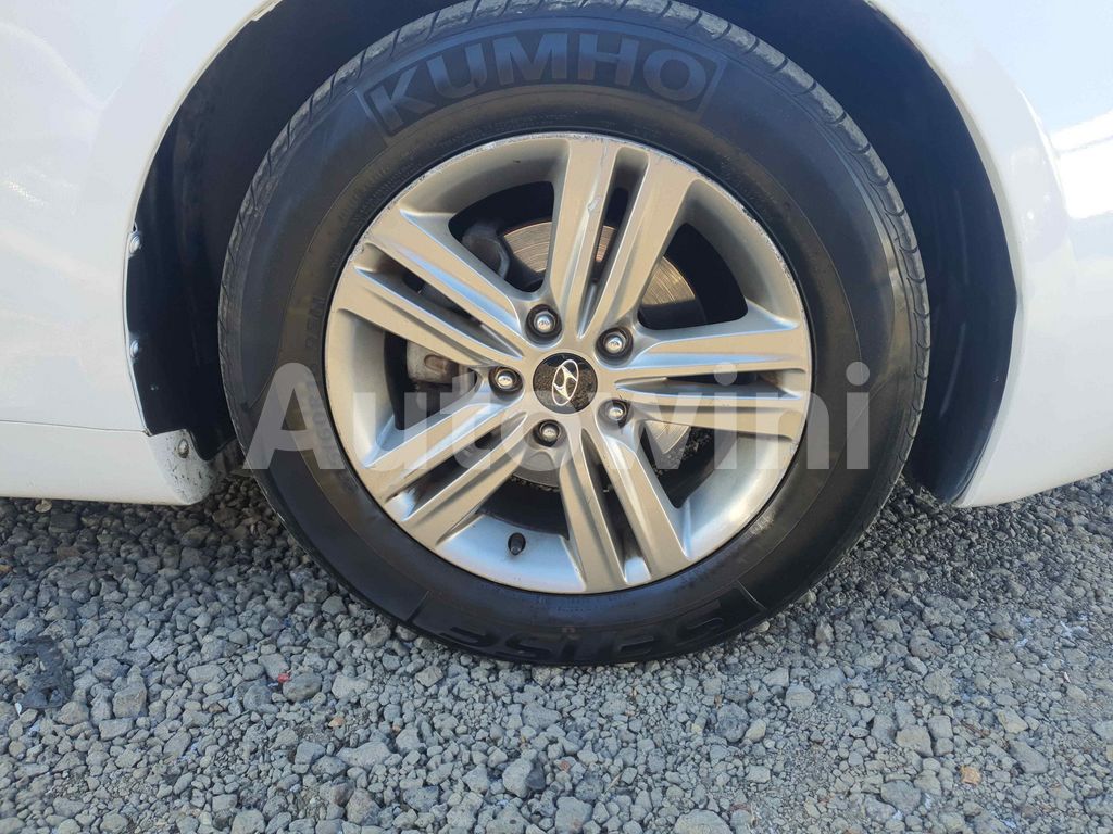 2013 HYUNDAI YF SONATA PRIME - 9