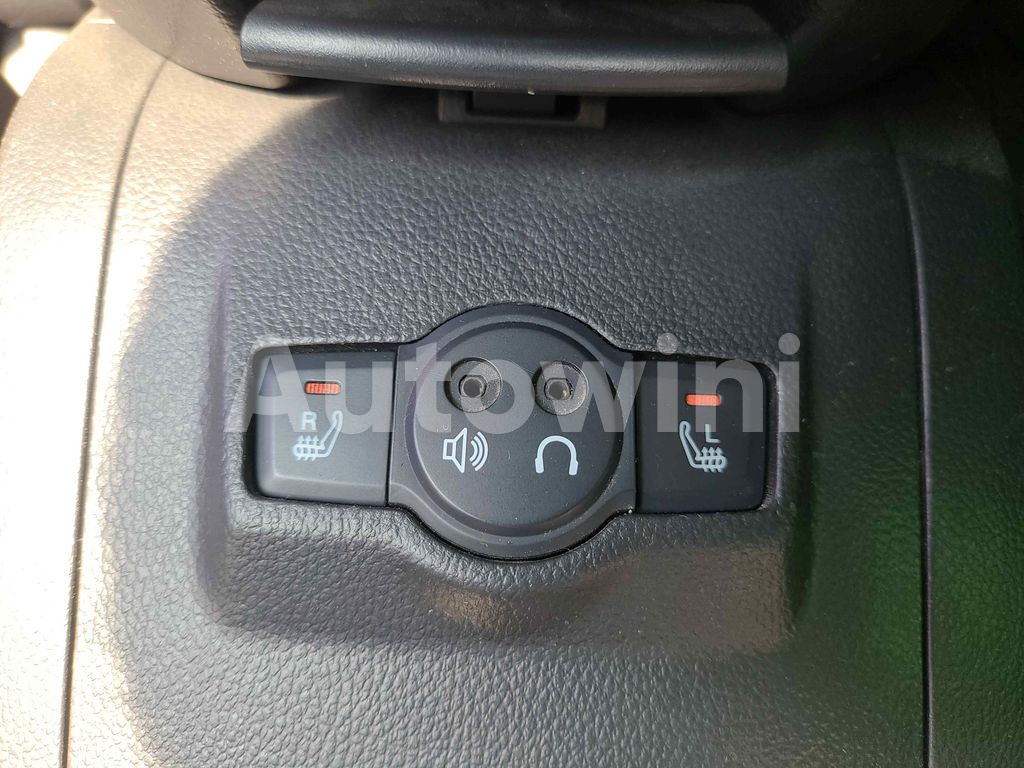2010 GM DAEWOO (CHEVROLET) WINSTORM SUNROOF*7SEATS*NAVI*NO ACCIDENT - 17