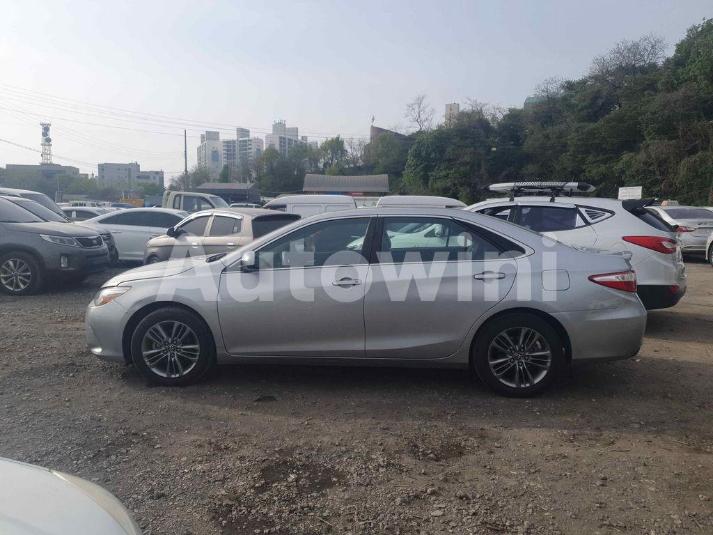 4T1BF1FK6GU217685 2016 TOYOTA  CAMRY SE-1