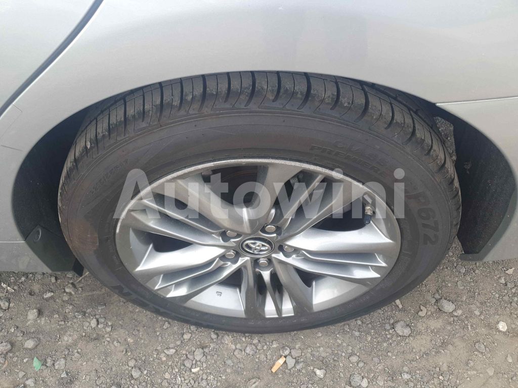 2016 TOYOTA  CAMRY SE - 8