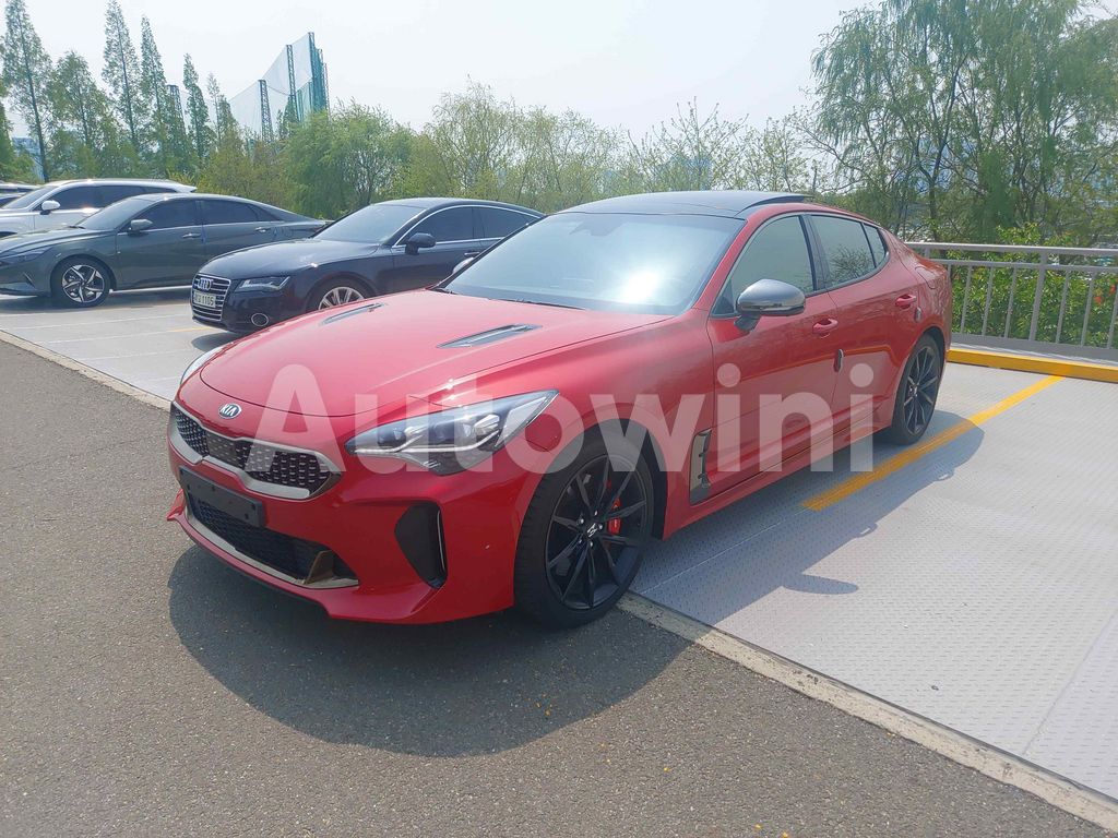 KNAE751CDLS084798   ?RE-CARVED VIN NUMBER  BUYERS NEED TO CHECK IF RE-CARVED VIN NUMBERS ARE ALLOWED IN THEIR COUNTRY TO AVOID CUSTOMS ISSUES BEFORE BOOKING. 2020 KIA STINGER MEISTER 4WD 3.3-0