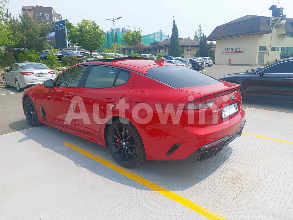 KNAE751CDLS084798   ?RE-CARVED VIN NUMBER  BUYERS NEED TO CHECK IF RE-CARVED VIN NUMBERS ARE ALLOWED IN THEIR COUNTRY TO AVOID CUSTOMS ISSUES BEFORE BOOKING. 2020 KIA STINGER MEISTER 4WD 3.3-3