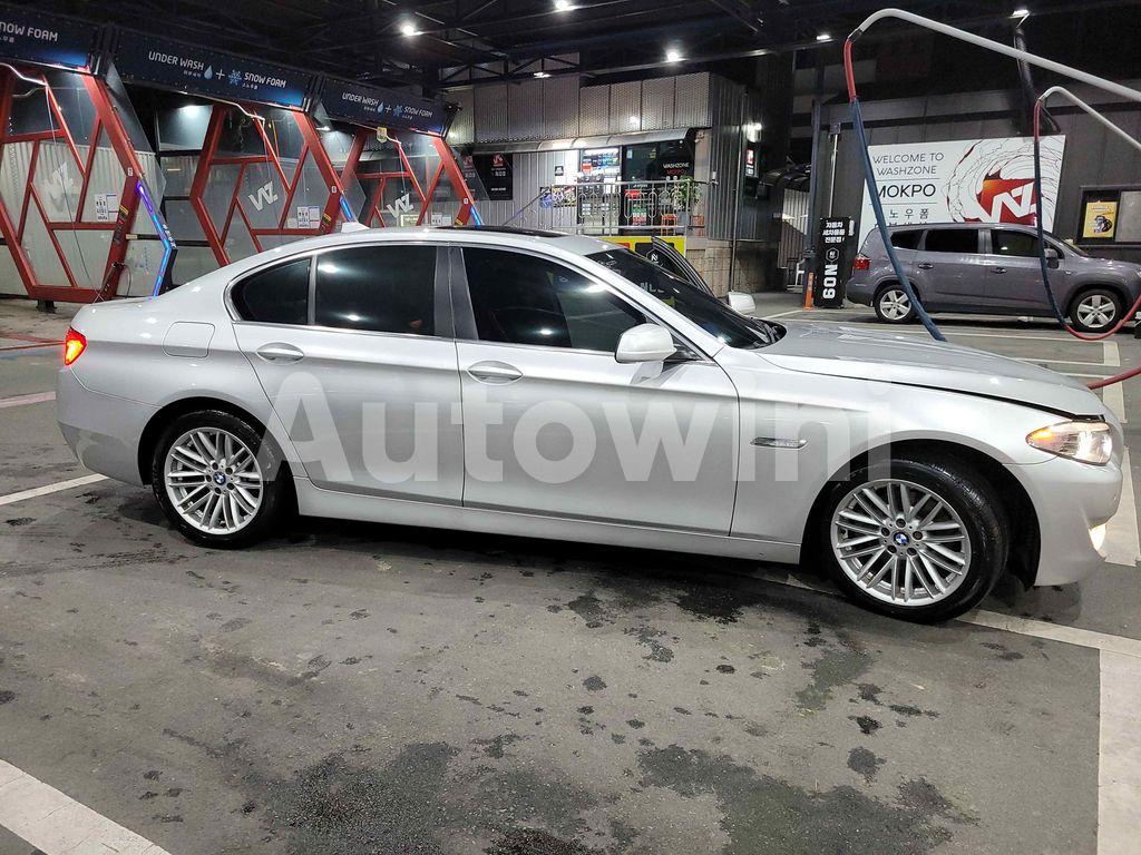 2013 BMW 5 SERIES F10  520D XDRIVE - 32